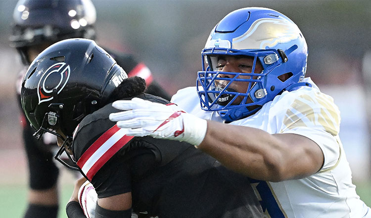 Santa Margarita Eagles Football